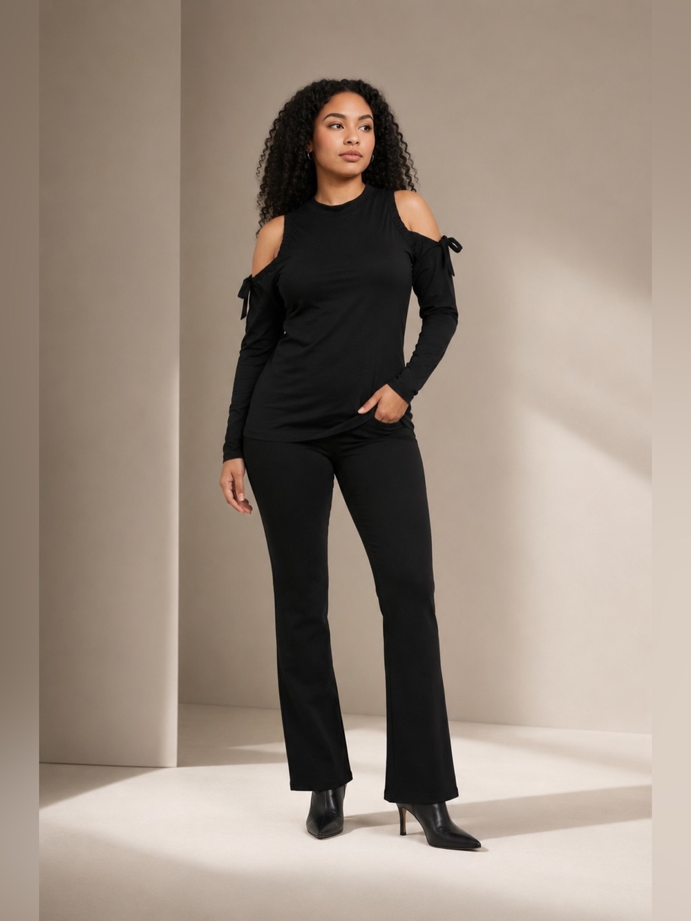 🖤 NWT Topshop Cold Shoulder Long Sleeve Top • Size 4